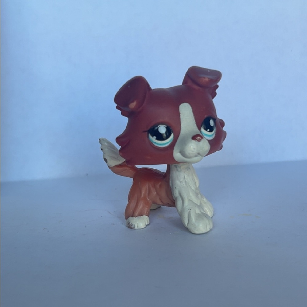 Red Littlest Petshop collie LPS toy